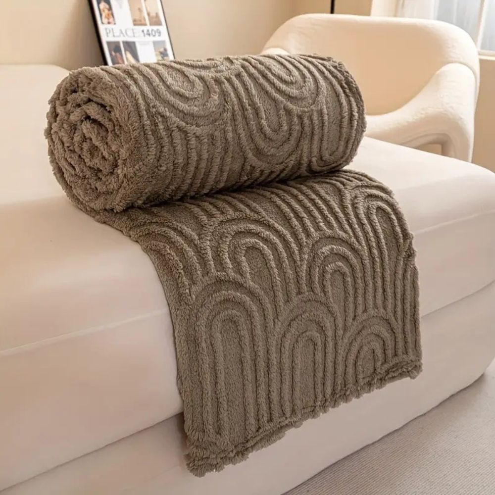 Velura Arch Plush Blanket