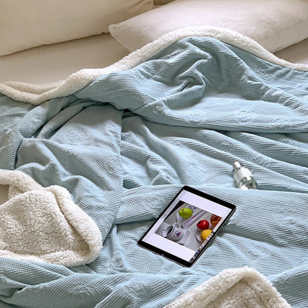 Solène Floral Embossed Sherpa Blanket