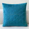 Velvet-look cushion covers – Soft fabric – Distinctive shell design – Cozy home accents – 17.7 x 17.7 in