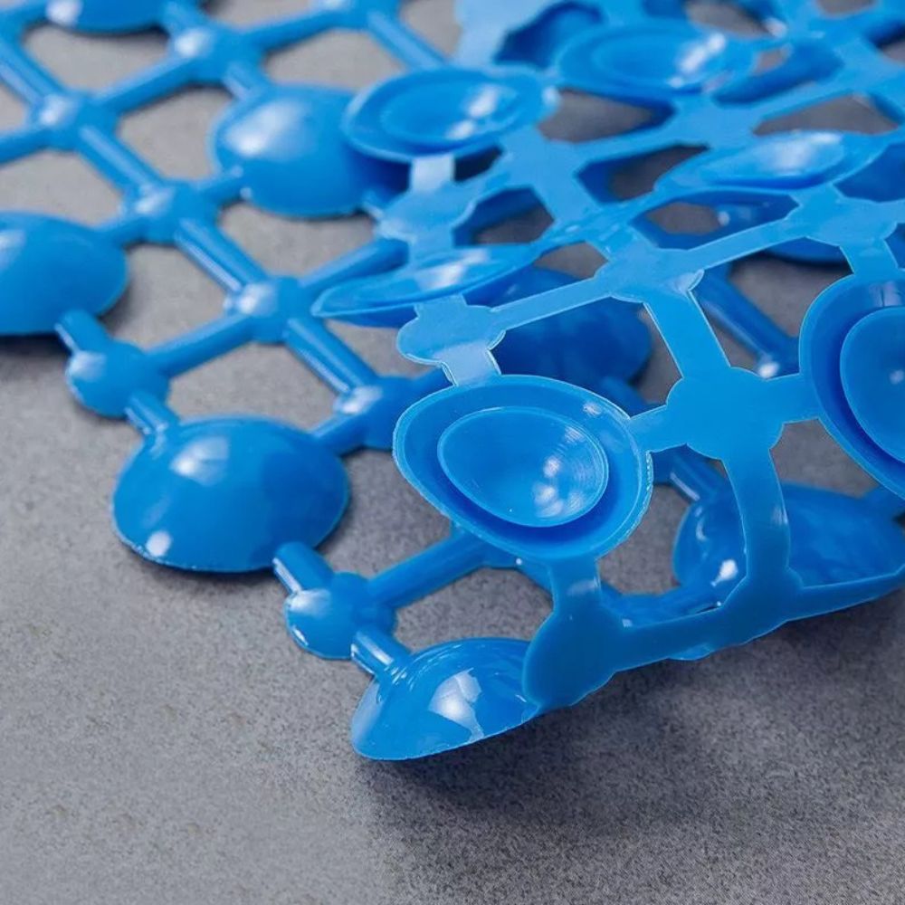 Purple oval non-slip shower mat with strong suction cups, PVC bathroom safety floor mat for tub or shower