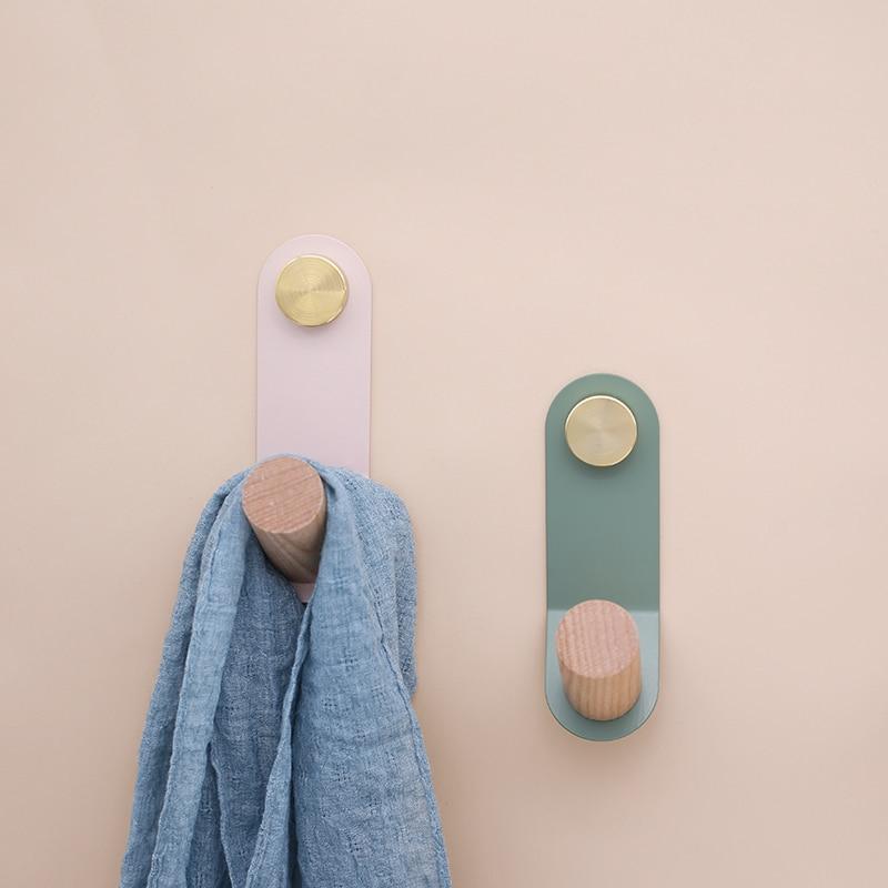 Wall hook – Minimalist oak and brass – Soft pastel colors – Coat hooks for wall – Versatile storage solution