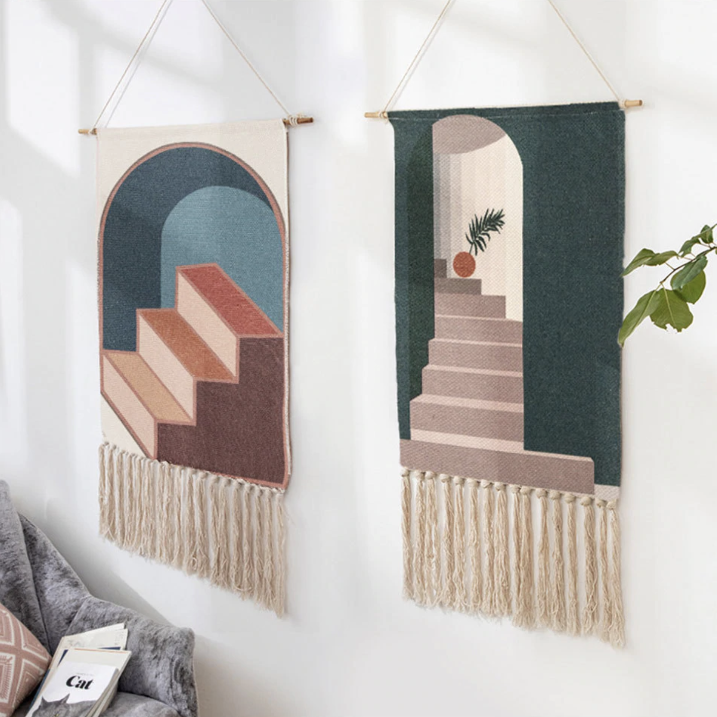 Wall tapestry – Handwoven cotton – Geometric design with tassels – Boho-chic home decor