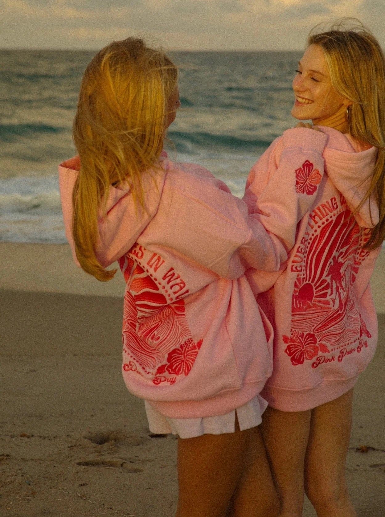 50% OFF |  Sun Waves Hoodie™ | Vibrant sunset design for cozy days