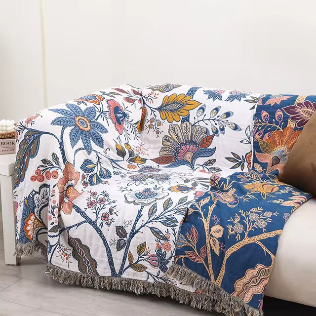 Colorful floral throw blanket with bohemian design – soft woven bedspread for couch or bedroom decor